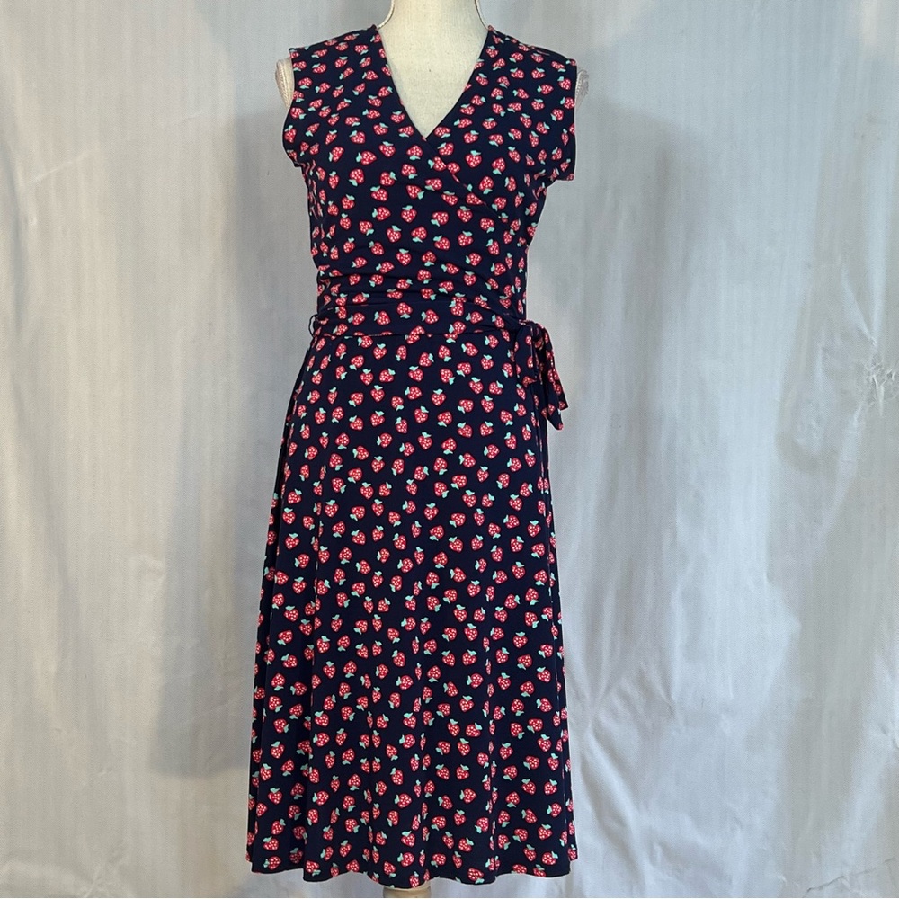 Leota Dress Navy W/Strawberry Print Jersey Faux Wrap Self Belt Sleeveless S 👍
